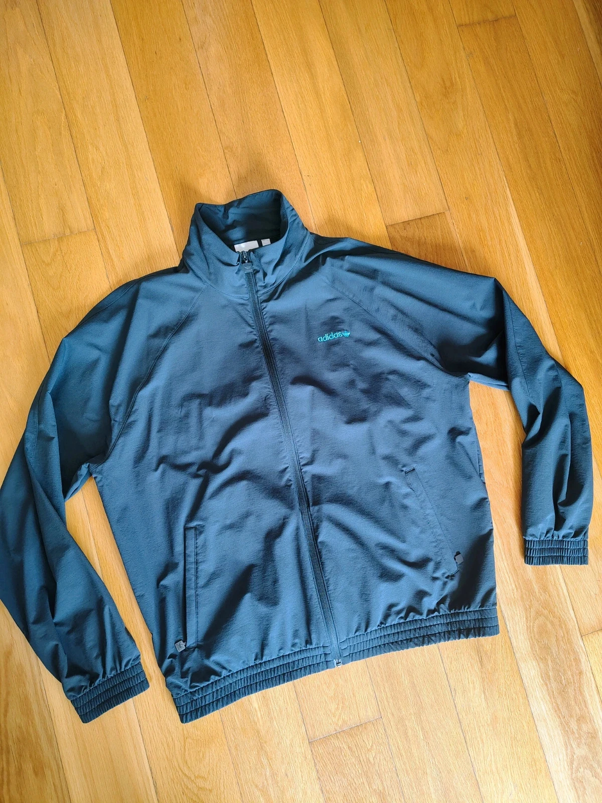 Men track top woven jacket adidas originals Trefoil windrunner
